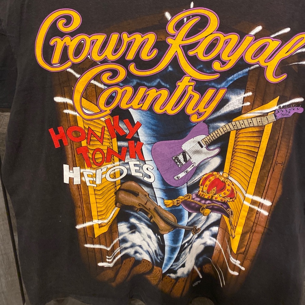 Vintage Crown Royal Country Concert tee